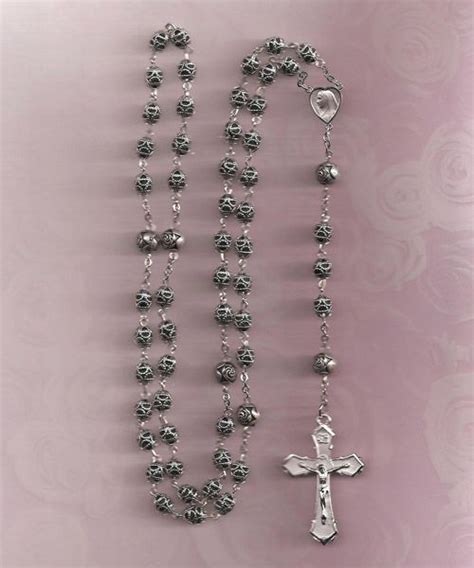 Ln order to guarantee christmas delivery please have your order in by october 5th. Commemorative Rosaries | Custom Designed Rose Petal ...