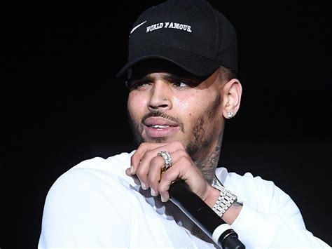 Chris Brown Comments On Rihanna S Sexy Instagram Pic And Fans Irked