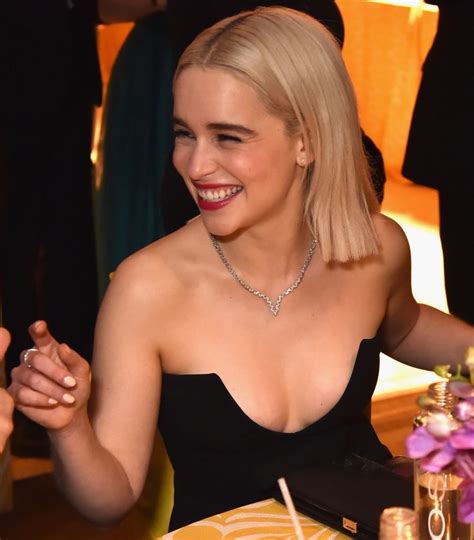 emilia clarke emilia clarke beautiful smile hot actresses