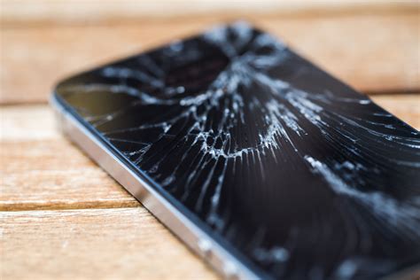Cracked Screens May Be A Thing Of The Past With This Self Healing Glass
