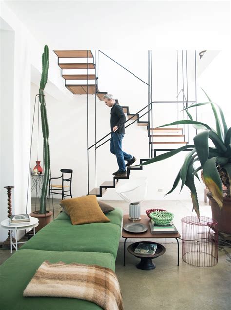 Whether mounted, free standing or. Modern Stair Design: Continuous + Crazy Cool - Studio MM ...
