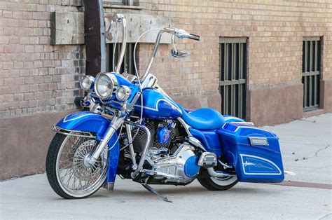 2001 Harley Davidson Road King Front Side View Lowrider