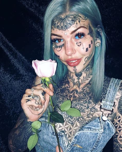 Who Is Dragon Girl Amber Luke And How Many Tattoos Does She Have Dragon Girl Eyeball