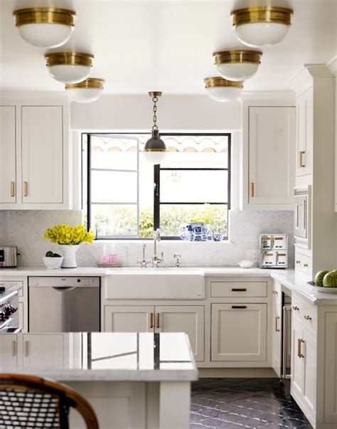 35 Beautiful Transitional Kitchen Examples For Your Inspiration