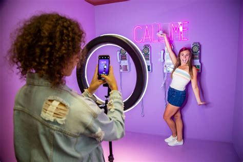 An Instagram Selfie Museum Captures Fans At Merle Hay Mall In Des Moines