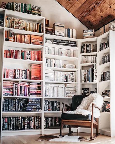 17 Stylish Ways To Display Bookshelves With A Lot Of Books Posh