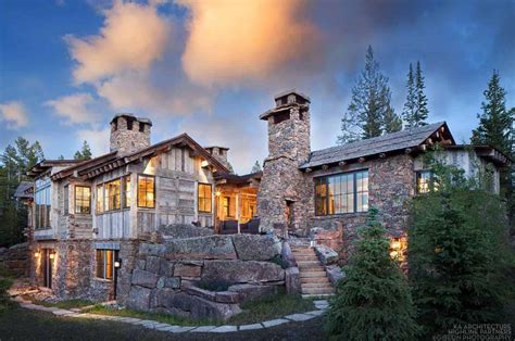 A Rustic Mountain Retreat Perfect For Entertaining In Big Sky