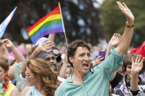 Trudeau Becomes First Sitting Pm To March In Vancouver Pride Parade
