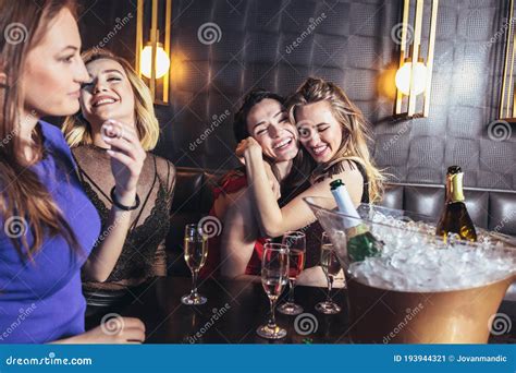 Girls Celebrating New Years Eve At The Nightclub Stock Image Image Of Happiness Dancing