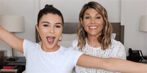 Happy Mothers Day Olivia Jade Blames “aunt Becky” For Ruining Her