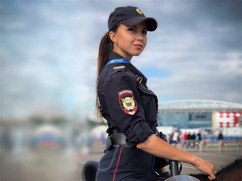 Conoce A La Policía Más Hermosa De Rusia Chapin Tv