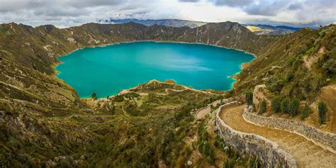 Destinos turisticos en Ecuador la laguna de Quilotoa Vogue México y