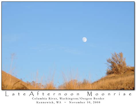 Late Afternoon Moonrise A Sunny Afternoon In November The Flickr