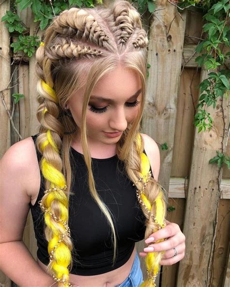 40 Perfect Coachella Hairstyles For The Boho Souls