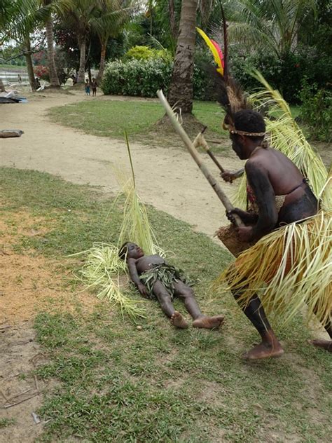 Authorities have arrested 29 people accused of being part of a cannibal cult in papua new guinea's jungle interior and charged them with the murders of seven it was not clear what happened to the 29th suspect. Sepik River in Papua New Guinea: Cannibalism - Active ...