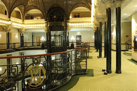 The ceilings have tiffany glass, the elevators are ornate, and even the birdcages throughout the hotel are super fancy. List of the Best Luxury Hotels in Mexico : Updated for 2019