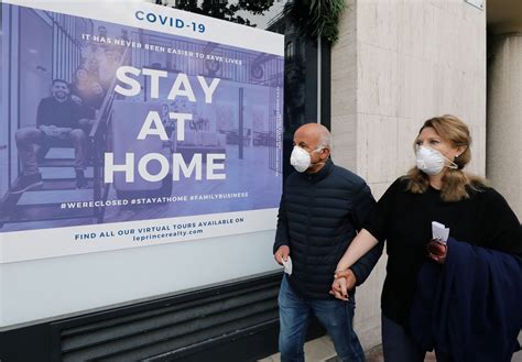 Trump Endorses Ending Coronavirus Social Distancing Soon Us Reports