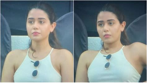 New Mystery Girl Of Ipl 2022 Spotted During Kkr Vs Dc Match Check