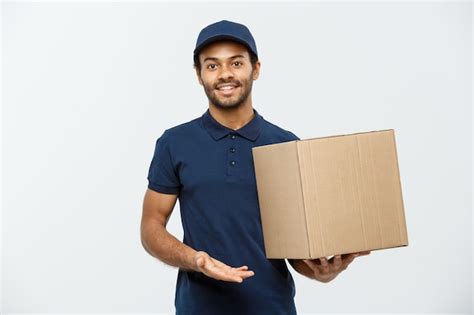 13 000 delivery man holding box pictures