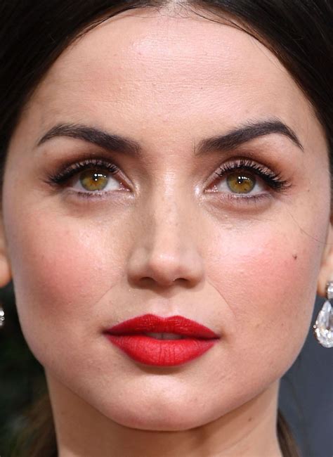 Golden Globes The Best Skin Hair And Makeup Looks On The Red