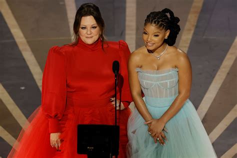 Halle Bailey And Melissa Mccarthy Unveil The Little Mermaid Trailer At