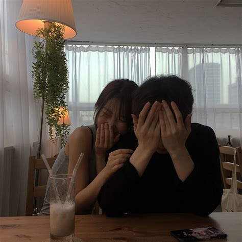 Pin By 𝘆d On Coupleෆ Ulzzang Couple Couples Cute Couples
