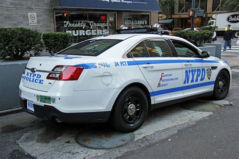 Picture Of New Nypd 2013 Ford Taurus Police Interceptor Car 4694 13