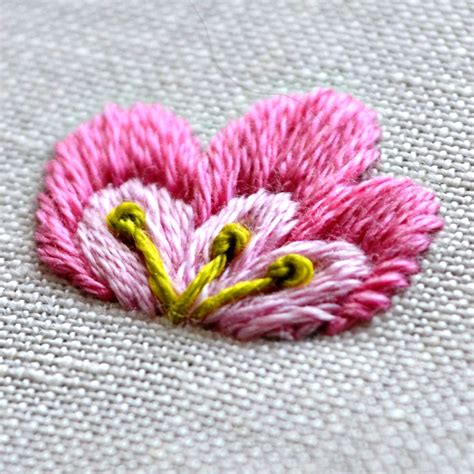 Satin Stitch Flower Embroidery Tutorial
