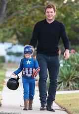 News at the passengers premiere on wednesday. Chris Pratt spends Halloween with son Jack | Daily Mail Online