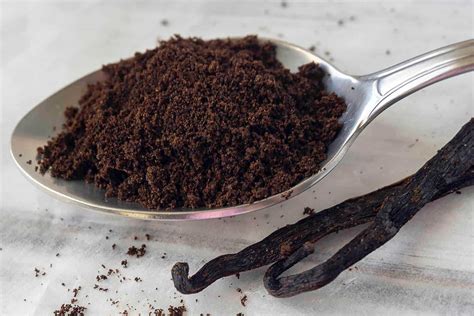 How to Make Vanilla Powder | Foodtasia