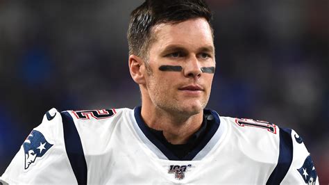 Tom Brady Signs With Buccaneers After Leaving Patriots Ktla