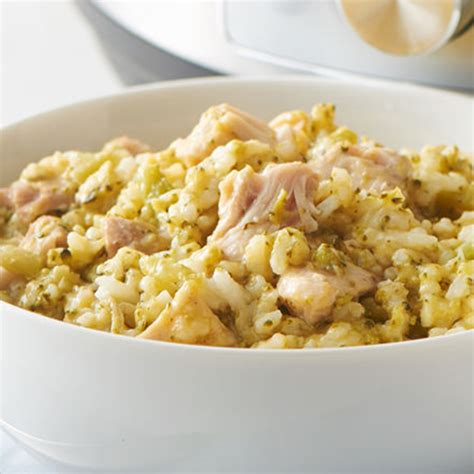 Combine chicken broth with white rice, chicken thighs, broccoli florets and cheddar cheese for a seriously simple weeknight meal that will get two thumbs up from the whole family. 5-Ingredient Cheesy Chicken, Broccoli and Rice - Instant ...