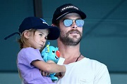 India Rose Hemsworth - Chris Hemsworth Welcomes Daughter - Magzica