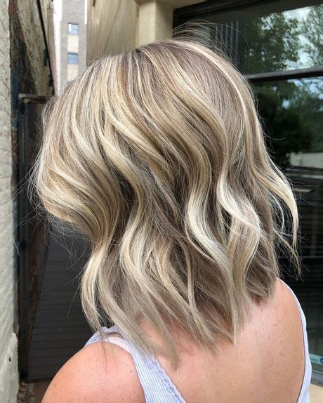 Besides, with such hairstyles, any fashionista can get a perfect everyday look. Layered haircuts for medium length hair 2021