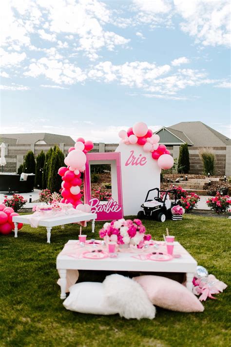 Karas Party Ideas Chic Barbie Birthday Party Smile And Happy