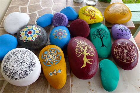 Piedras Pintadas Para Decorar Tu Jardín Painted Stones To Decorate Your Garden Pebble Art