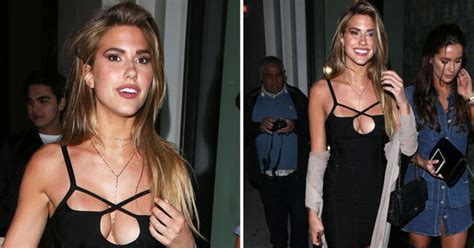 Insta Babe Kara Del Toro Exposes Cleavage In Lbd For Lesson In Sex