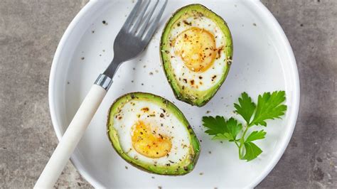 These Easy Baked Eggs In Avocado Are Ready In Only Minutes Recipe