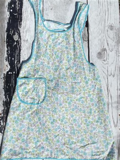 vintage 1940s 50s cotton print fabric pinafore aprons bib apron lot