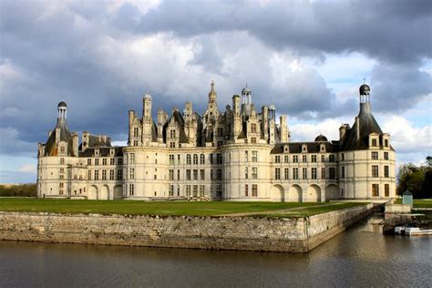 The Most Beautiful Castles In France Beautiful Castles Castle