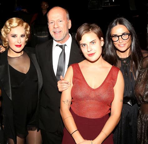 Demi moore and bruce willis are possibly the most amicable exes in hollywood history. Rumer, Scout LaRue und Tallulah Belle Willis gestehen ...
