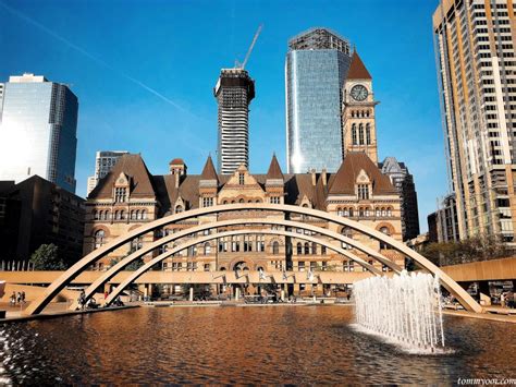 15 Must Visit Toronto Attractions & Travel Guide - Tommy Ooi Travel Guide