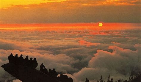Top 10 Places To Watch Sunrise And Sunset In China