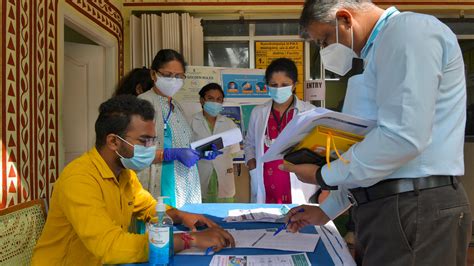 India Clears Two Coronavirus Vaccines for Emergency Use - The New York ...