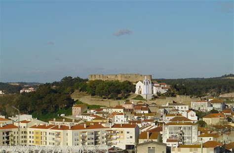 In the 19th century, during the napoleonic invasions, torres vedras had a very important role, because it was the scene of the beginning of the retreat of. Ville de Torres Vedras - le jardin du portugal