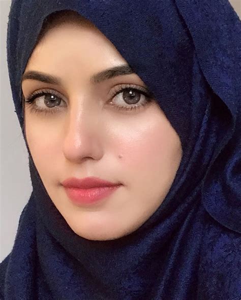 Pin By Syeda Horain On Beauty Iranian Beauty Beautiful Arab Women