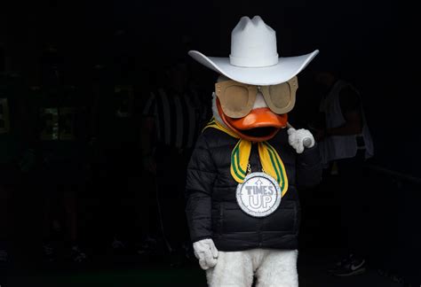 Oregon Ducks Football Dismantles Deion Sanders Colorado Buffaloes