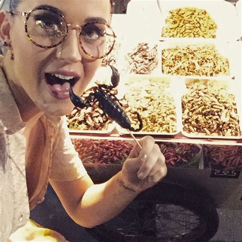 15 photos of celebrities eating will make you hungry the hollywood reporter