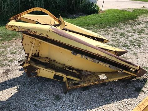 New Holland Model 770 Silage Chopper Whay And 2 Corn Heads Bigiron Auctions