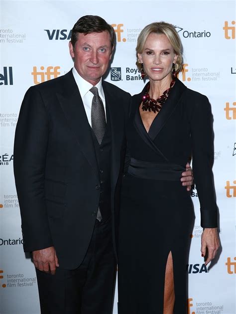 Wayne Gretzkys 5 Kids And Beautiful Wife Janet Jones — Inside The Nhl